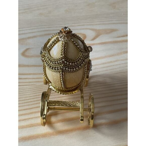 Gold & Ivory Pigeon Egg Carriage Trinket Cinderella Ring Box Rhinestone Details - Picture 5 of 8